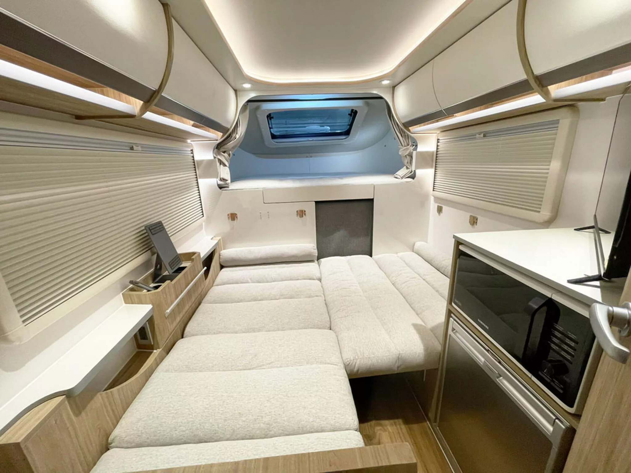 Toyota Hilux Champ Motorhome