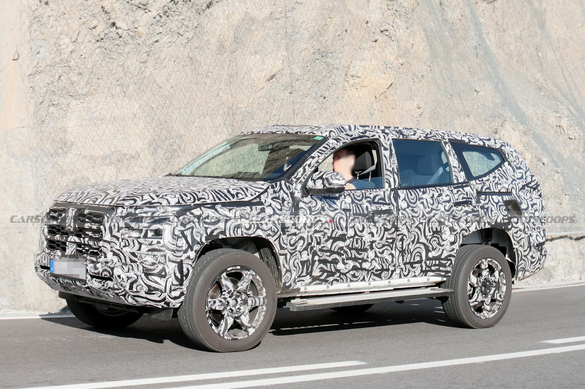 Mitsubishi Pajero Sport 2025 року
