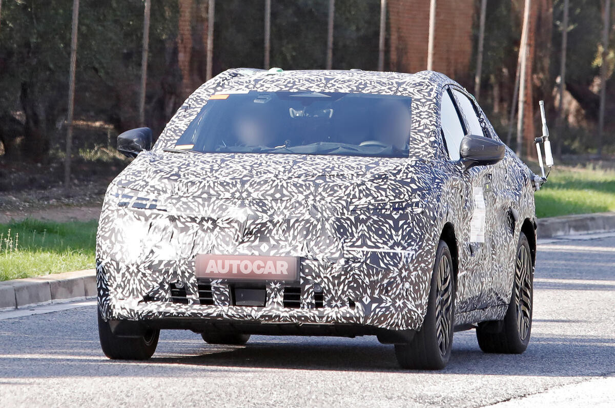 Nissan Leaf 2025 року