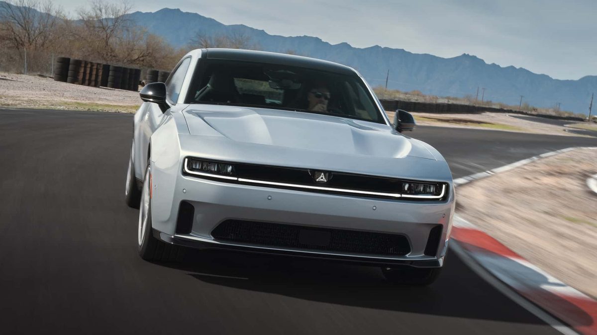 2024-dodge-charger-daytona-1-