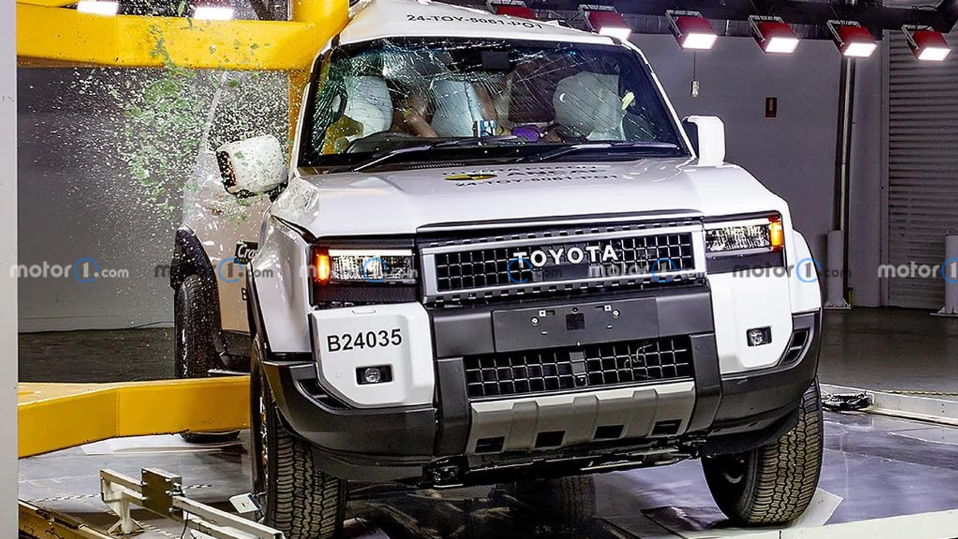Краш-тест Toyota Land Cruiser Prada