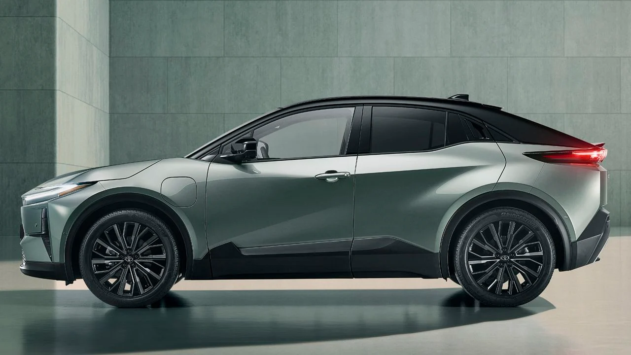 Toyota C-HR +