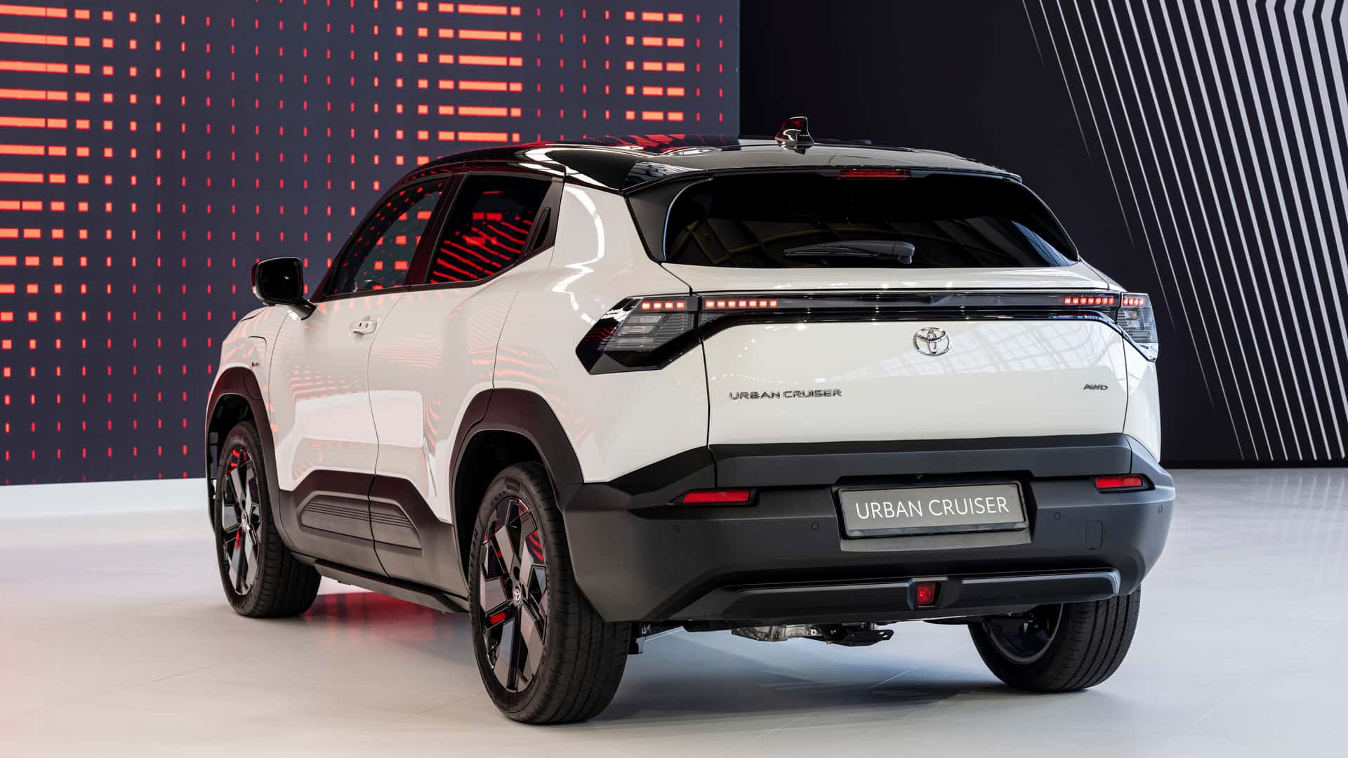 Toyota Urban Cruiser 2025 року