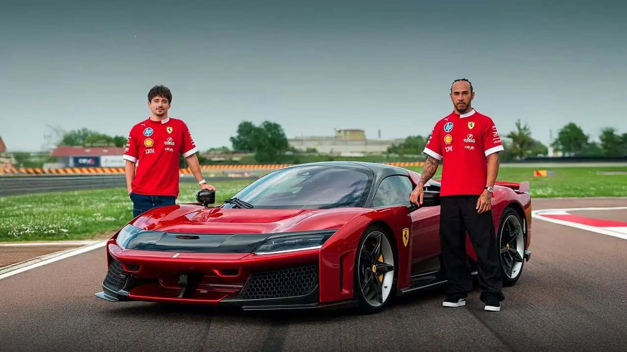 Ferrari F80 Хемільтон Леклер