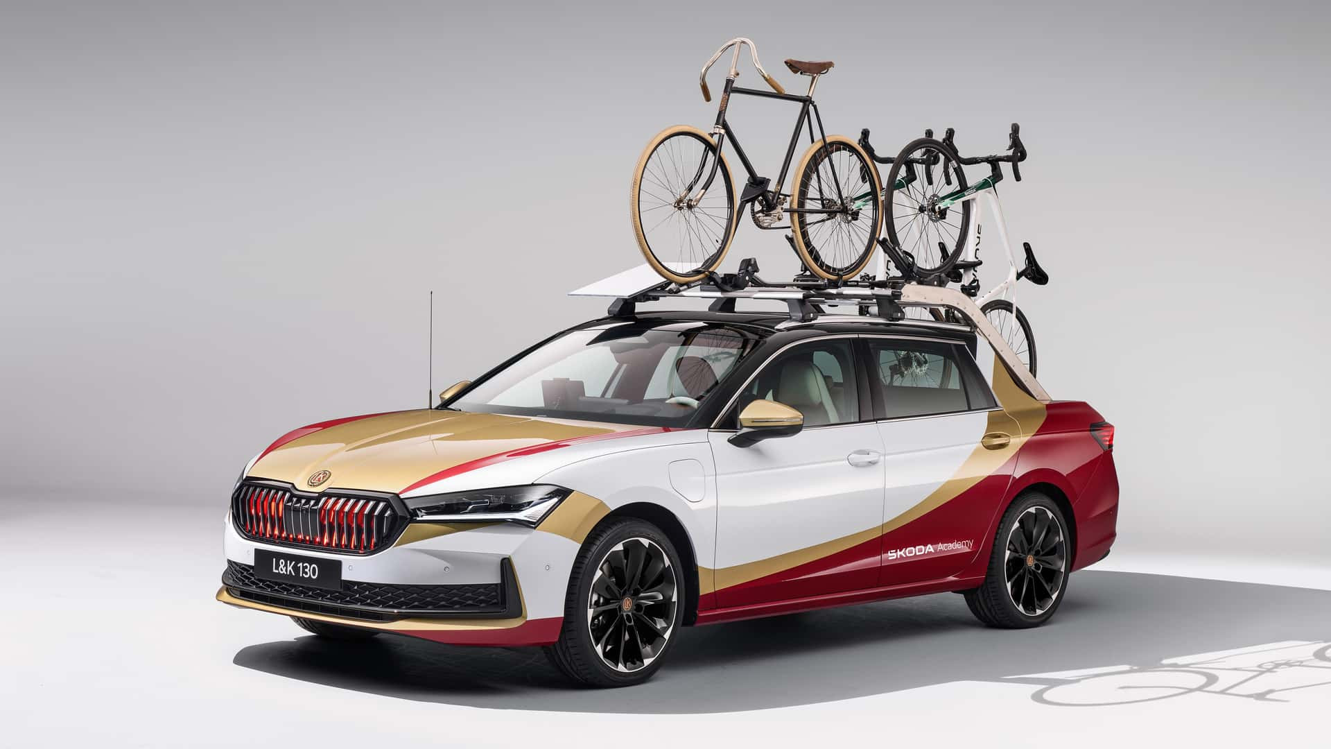 Skoda Superb LK 130