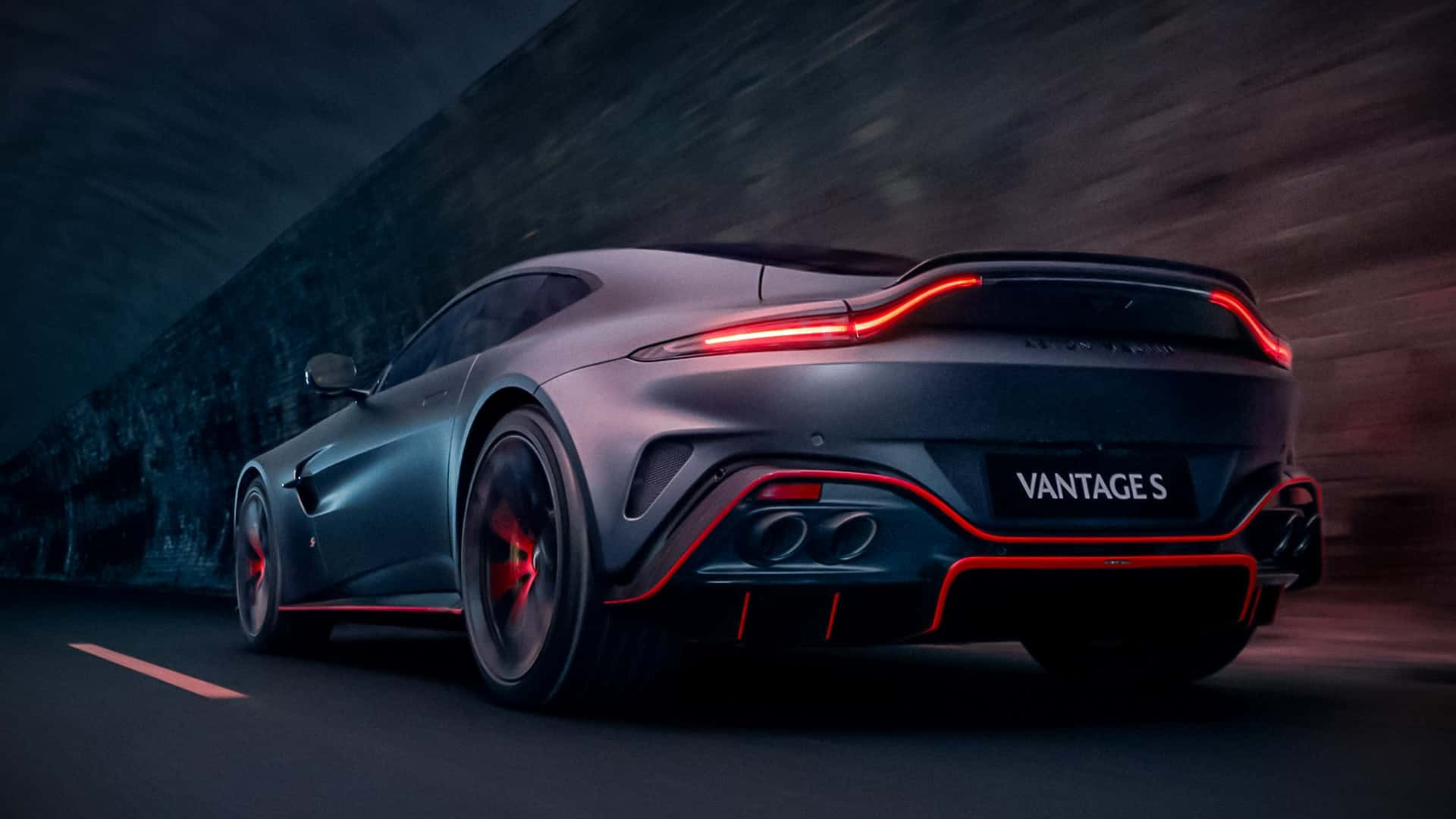 Aston Martin Vantage S