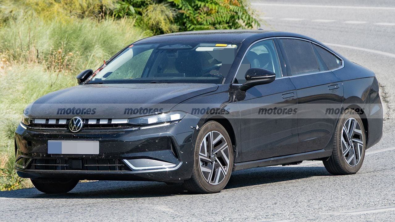 Volkswagen Magotan PHEV 2025 року