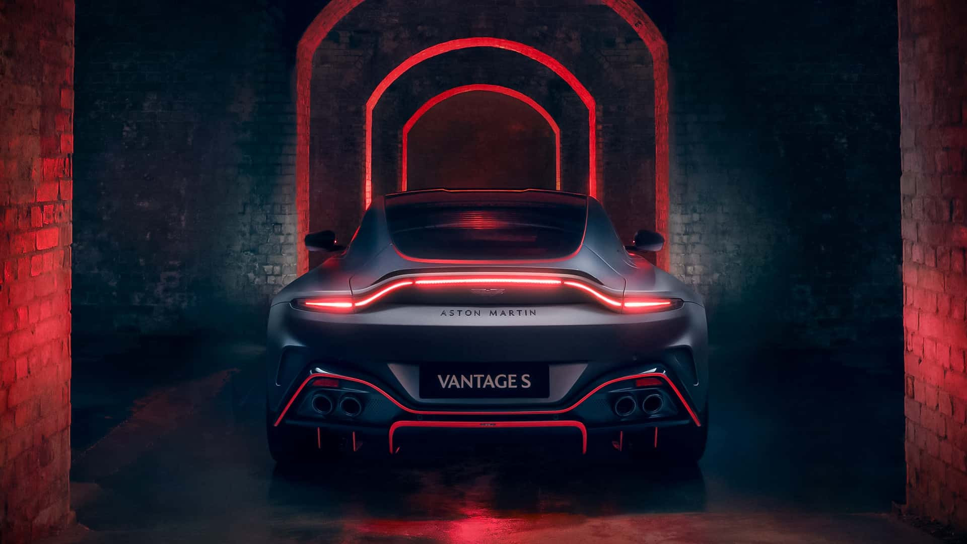 Aston Martin Vantage S