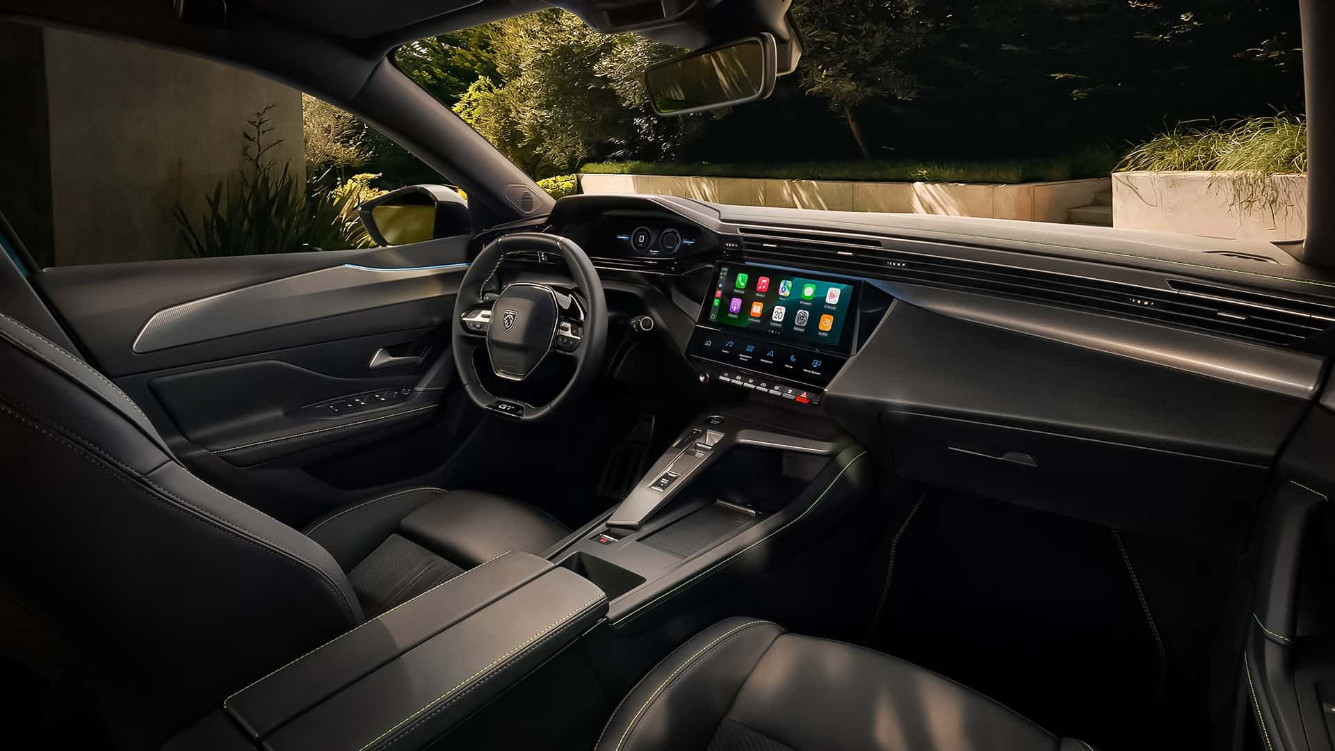 Peugeot e-308 2025 року