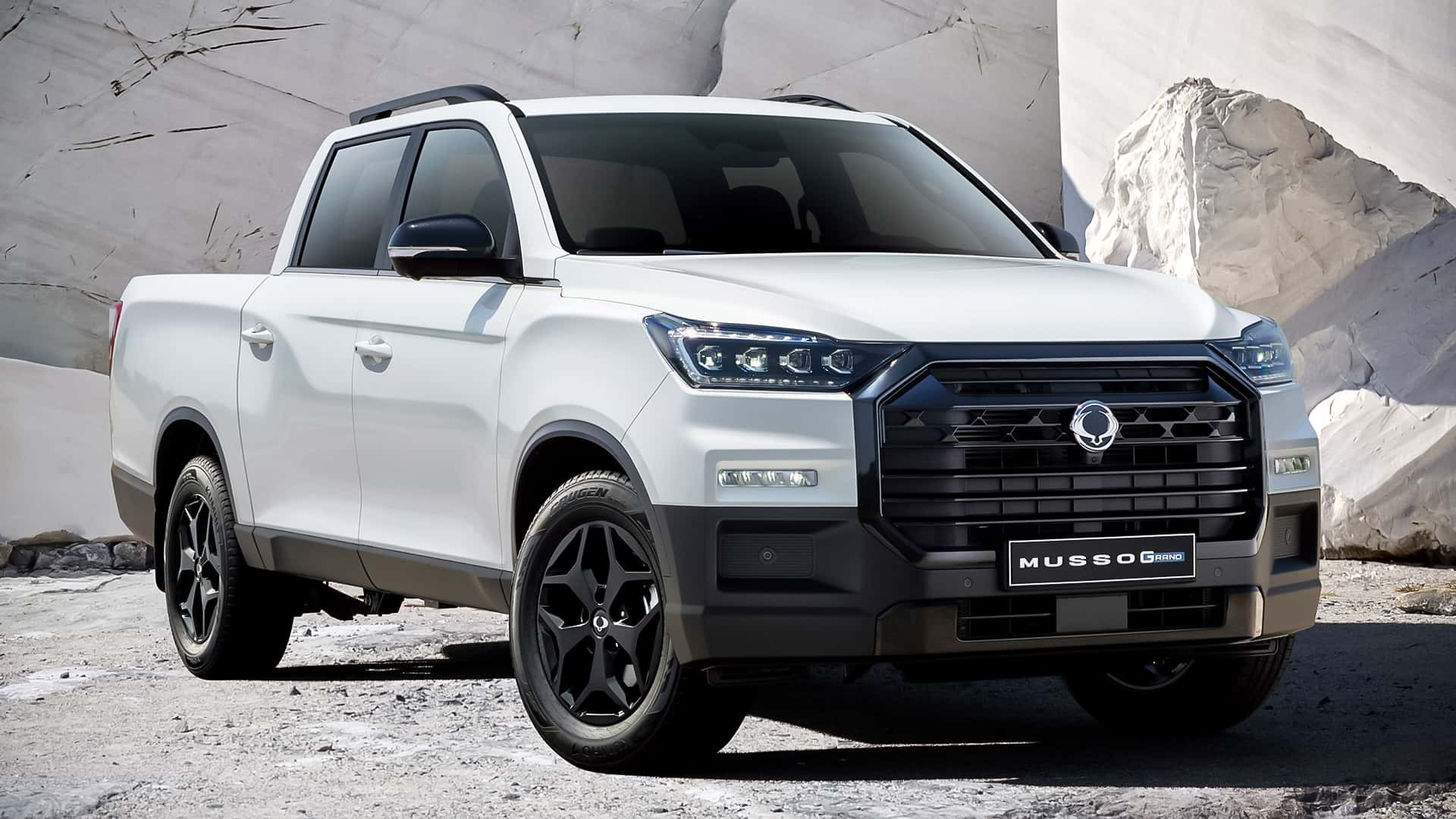 KGM Musso Black 2025 року
