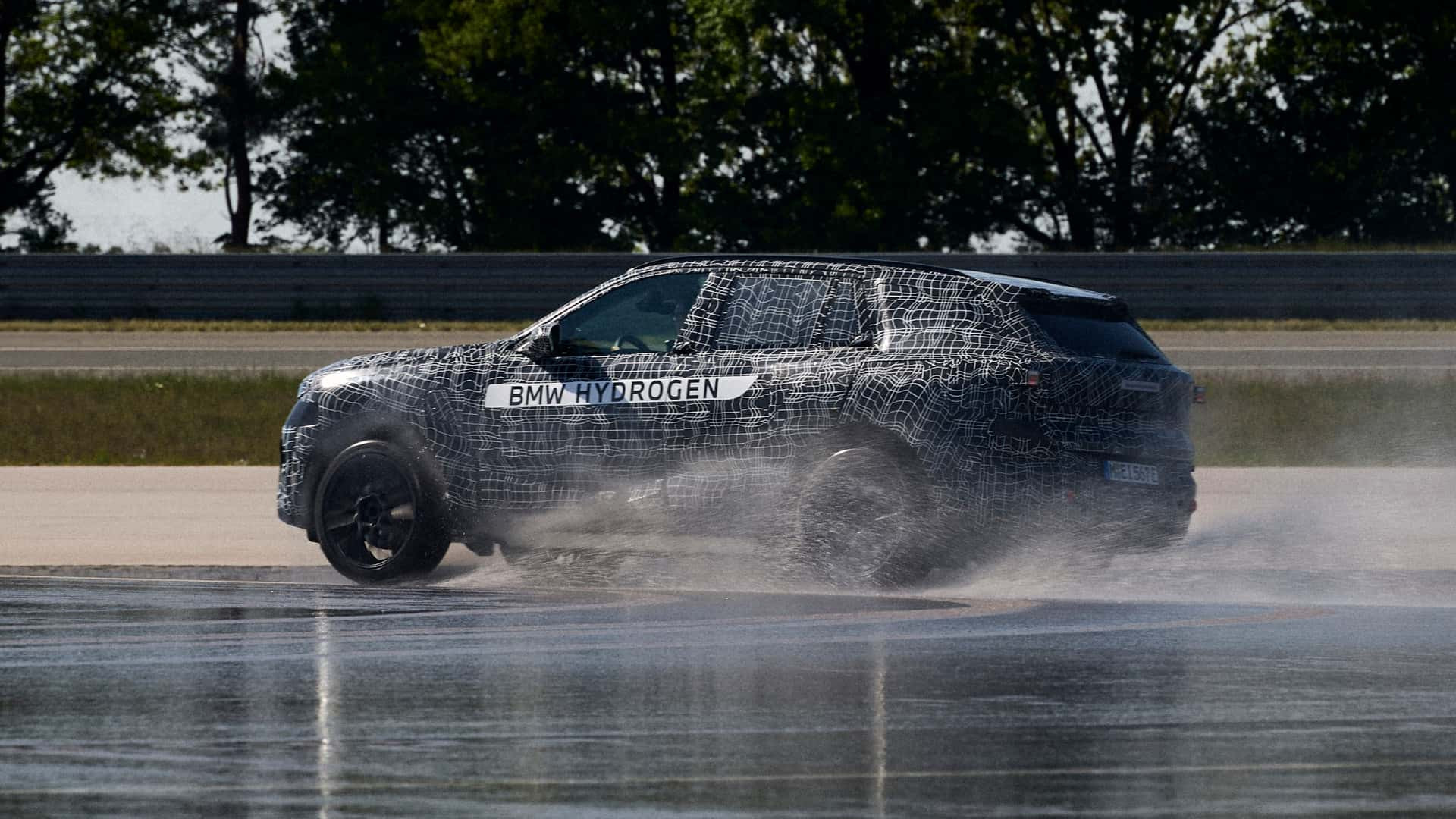 BMW iX5 Hydrogen 2028 року