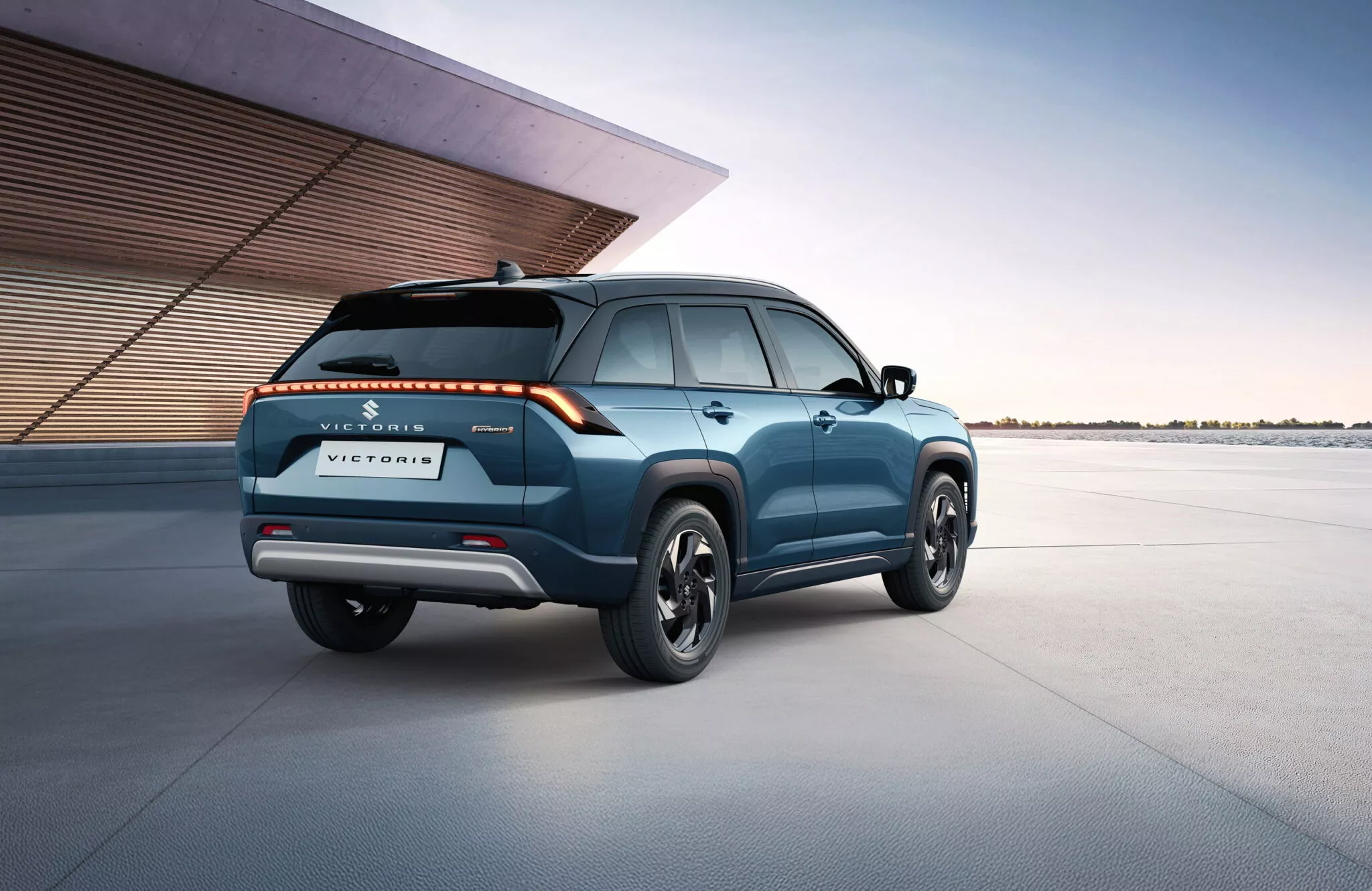 Suzuki Victoris 2025 року
