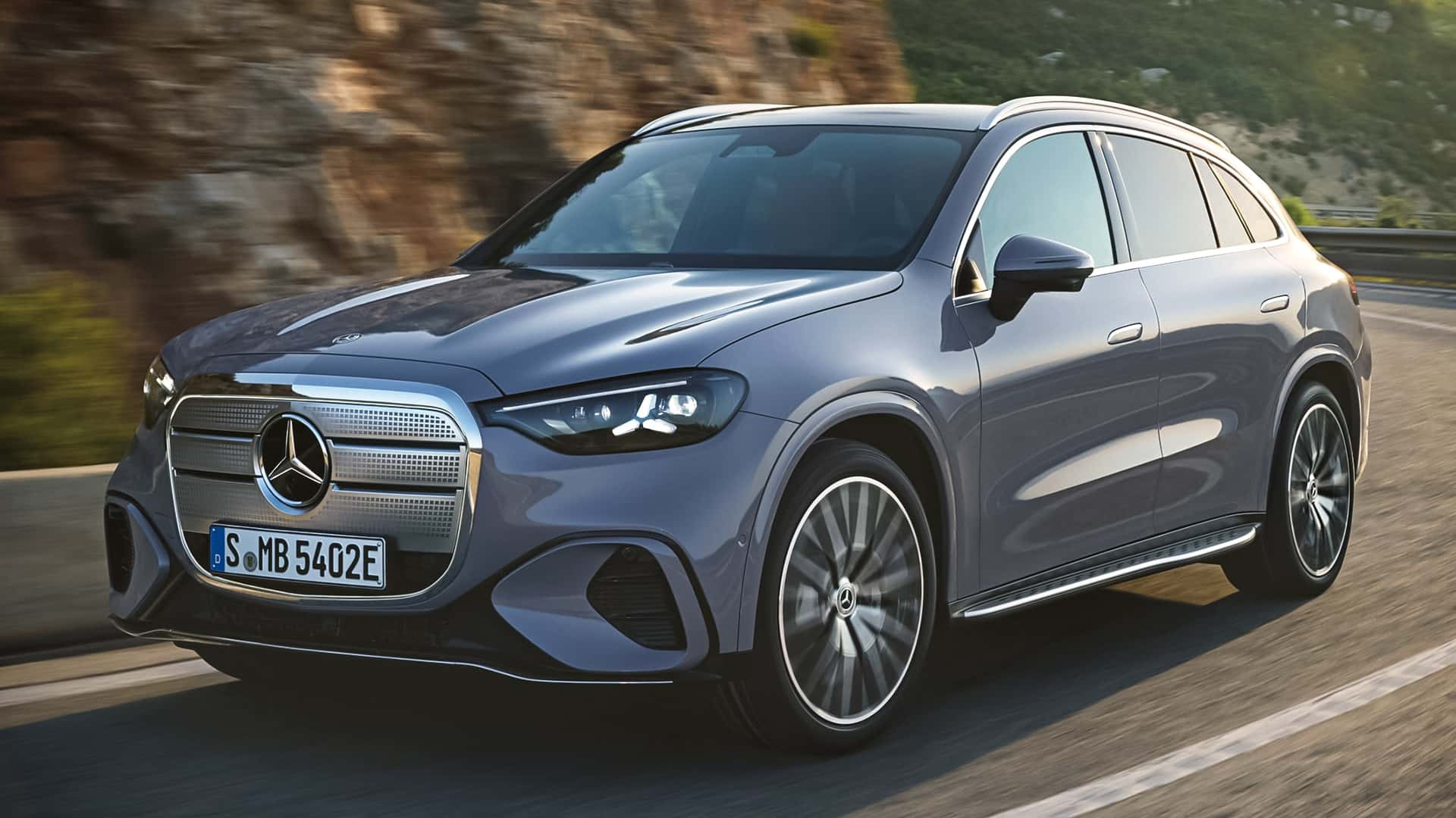 Mercedes GLC EQ 2025 року