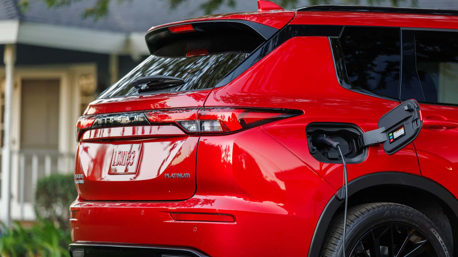 Nissan Rogue PHEV 2026 року