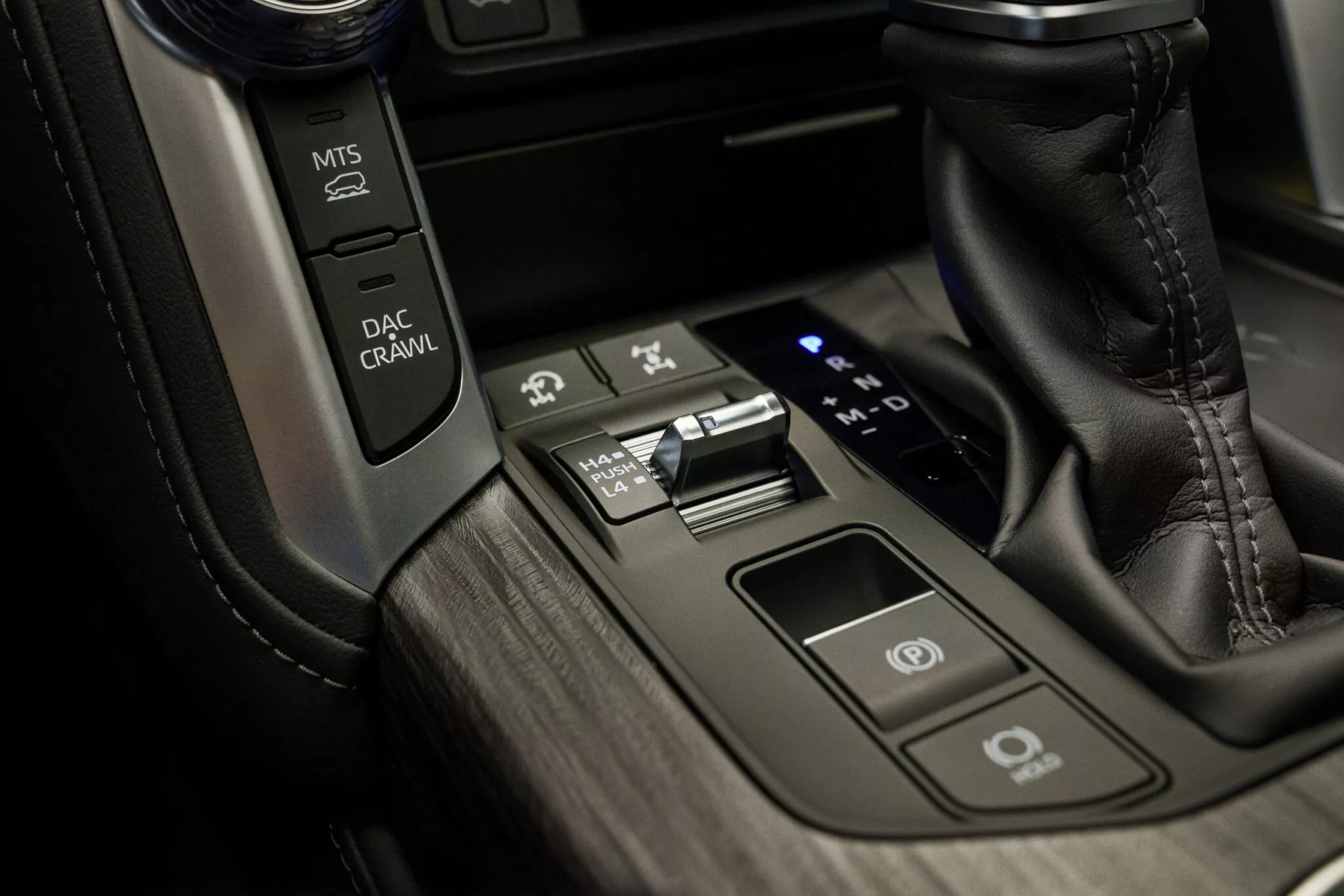 Toyota Land Cruiser 300 Hybrid 2026 року