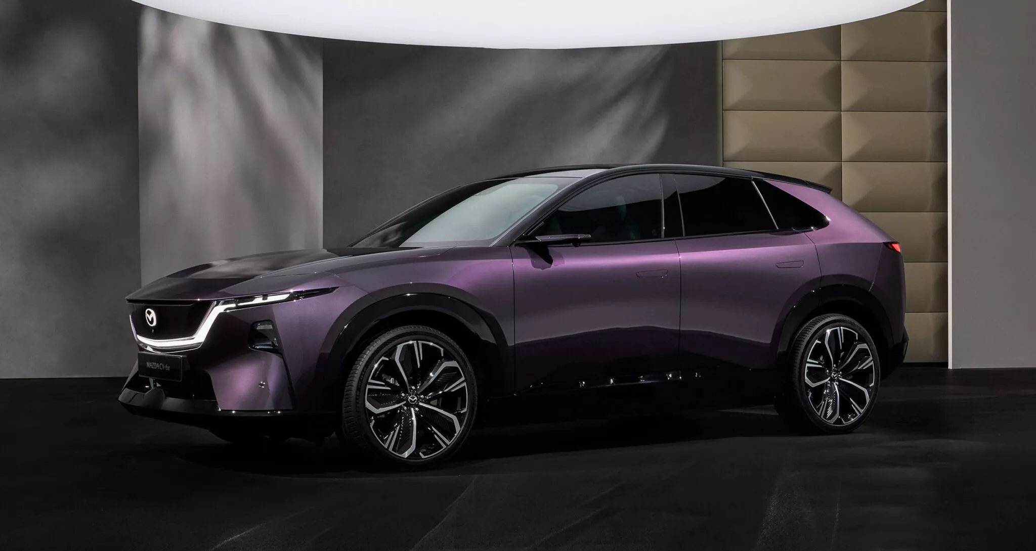 Mazda CX-6e 2026 року