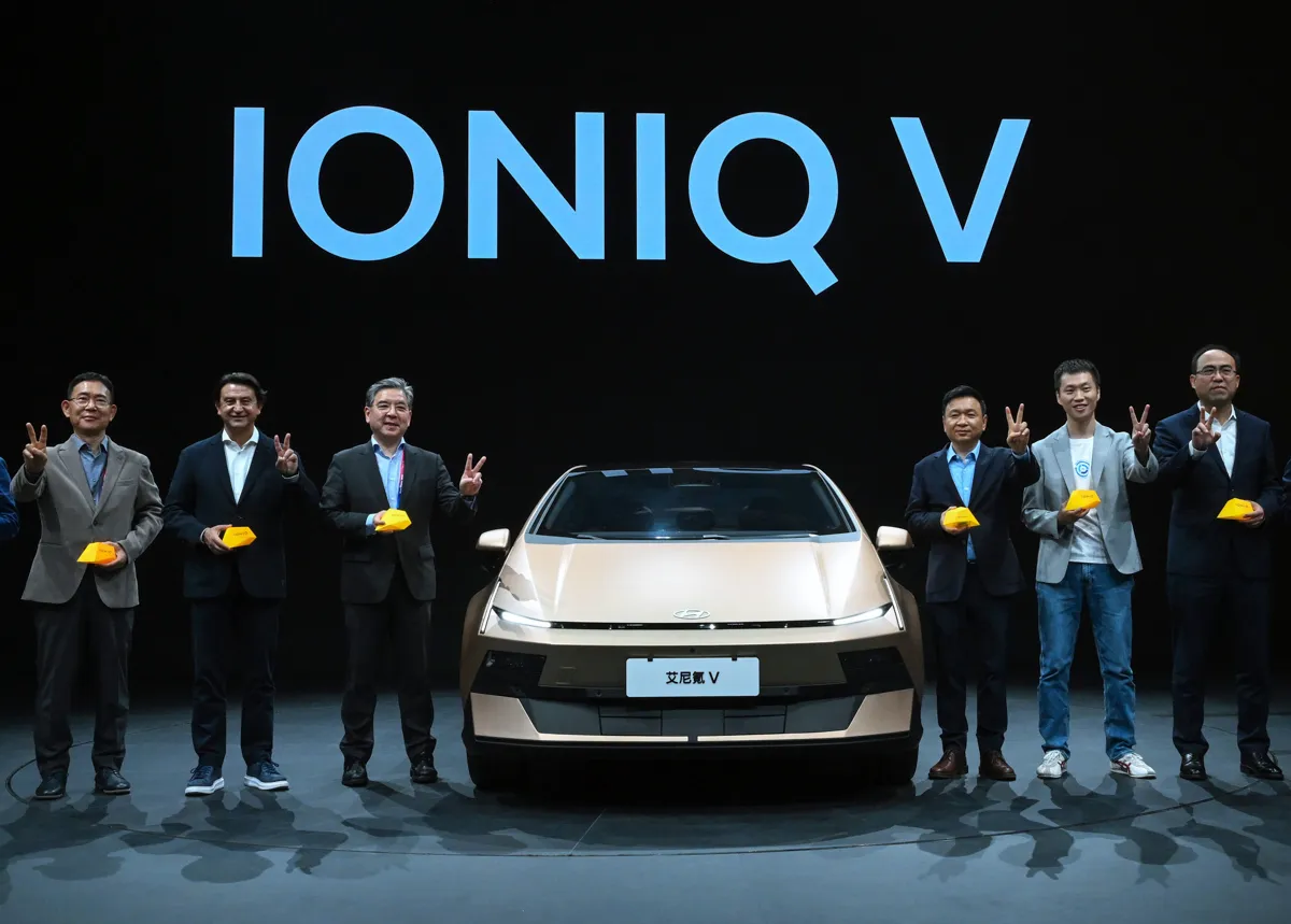 Hyundai Ioniq V