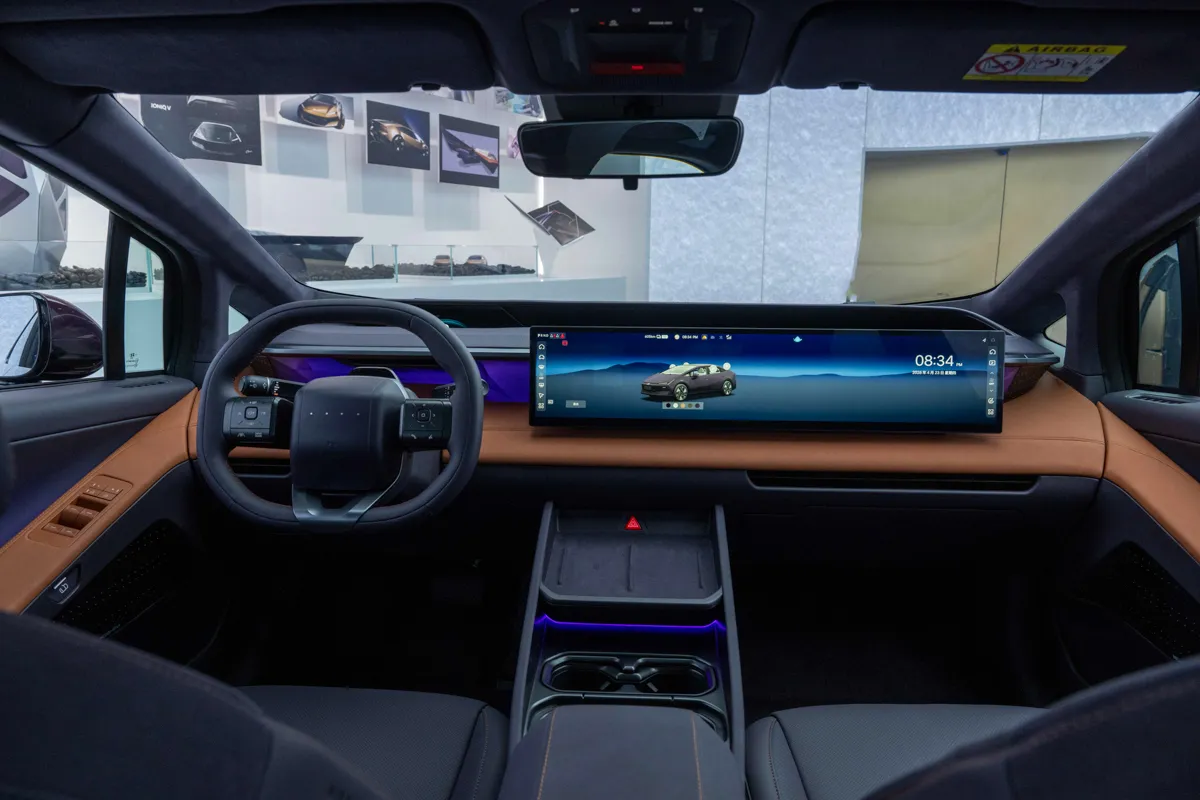 Hyundai Ioniq V
