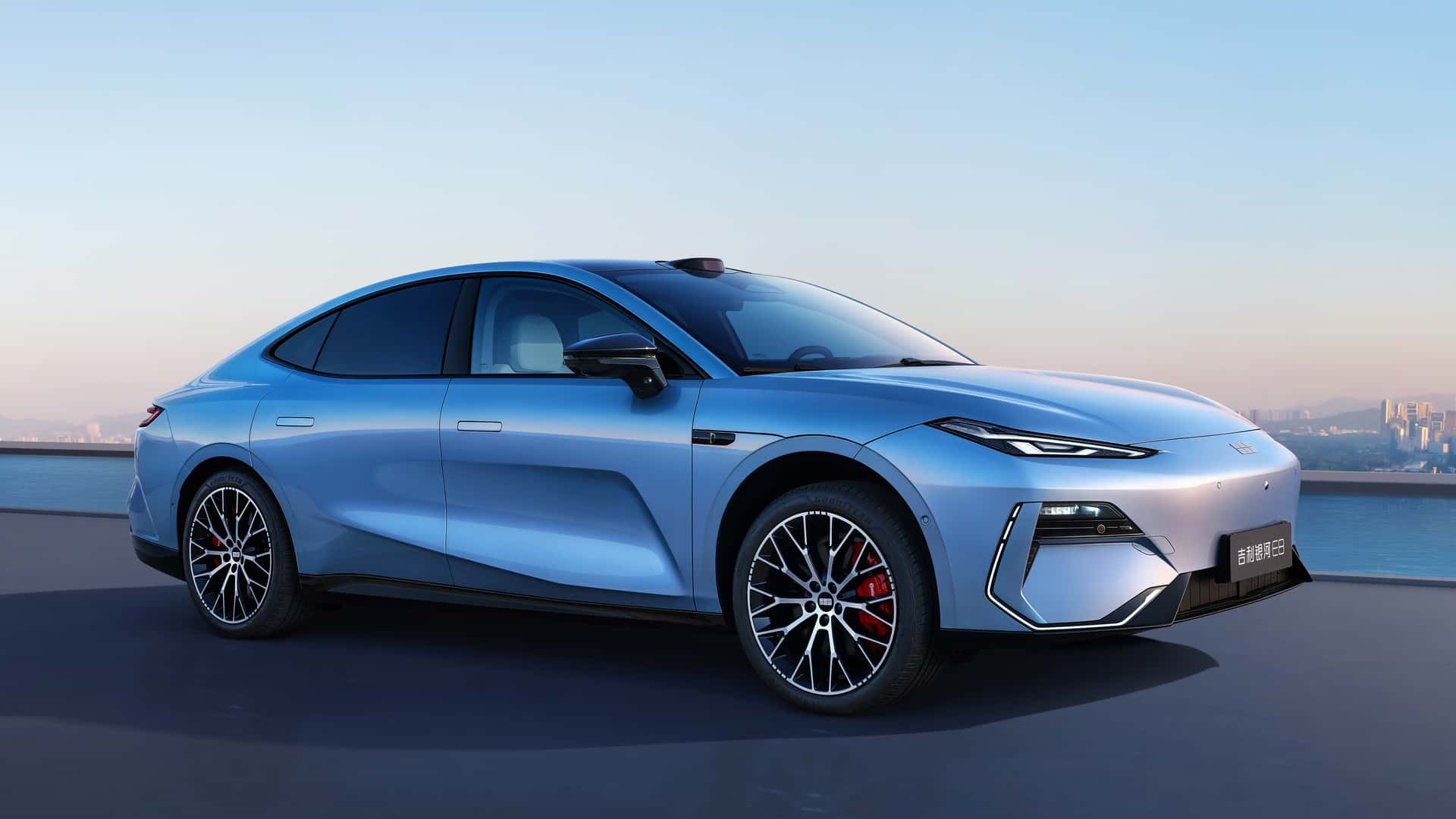 Geely e8