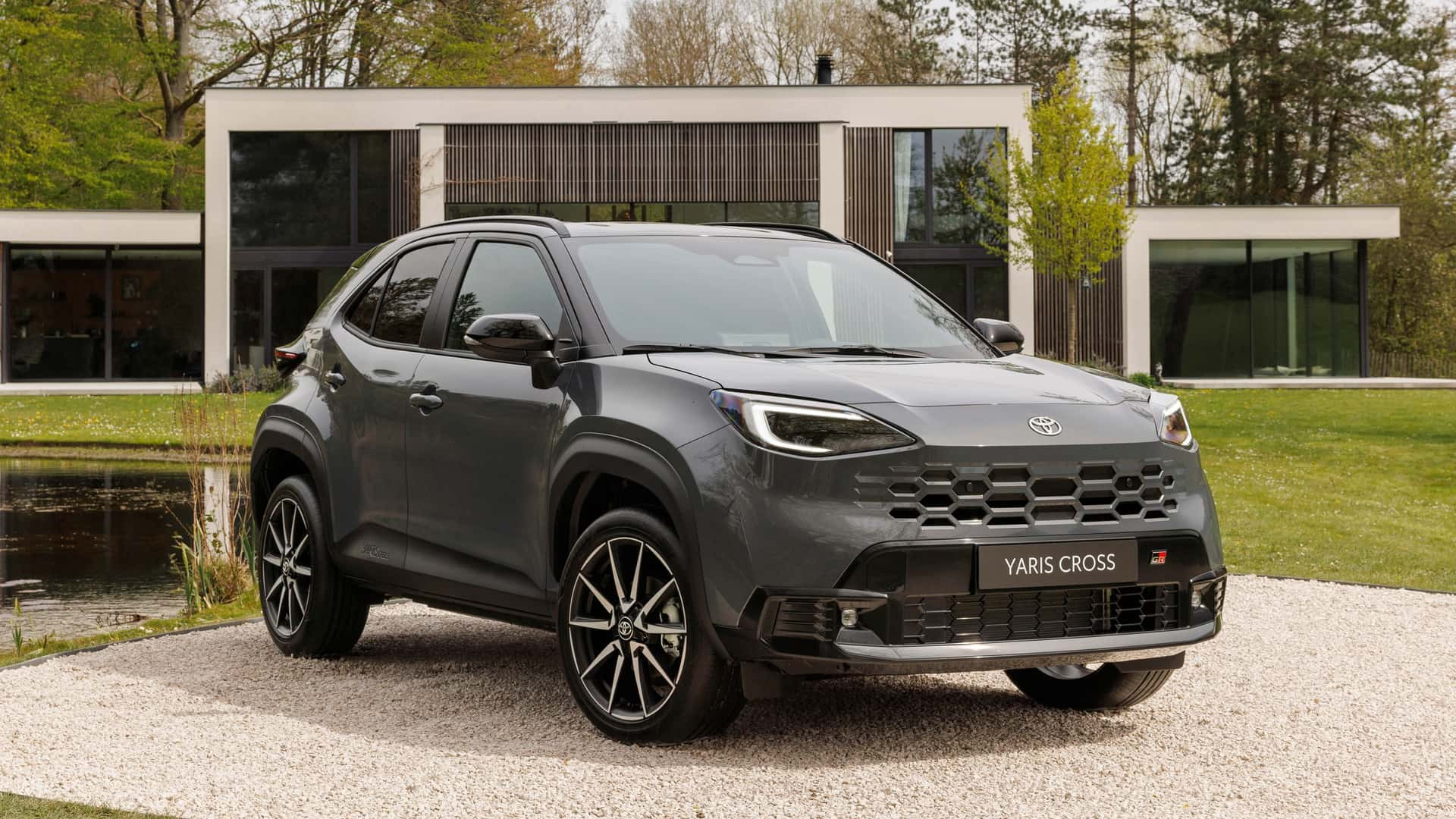 Toyota Yaris Cross GR Sport 2026 року