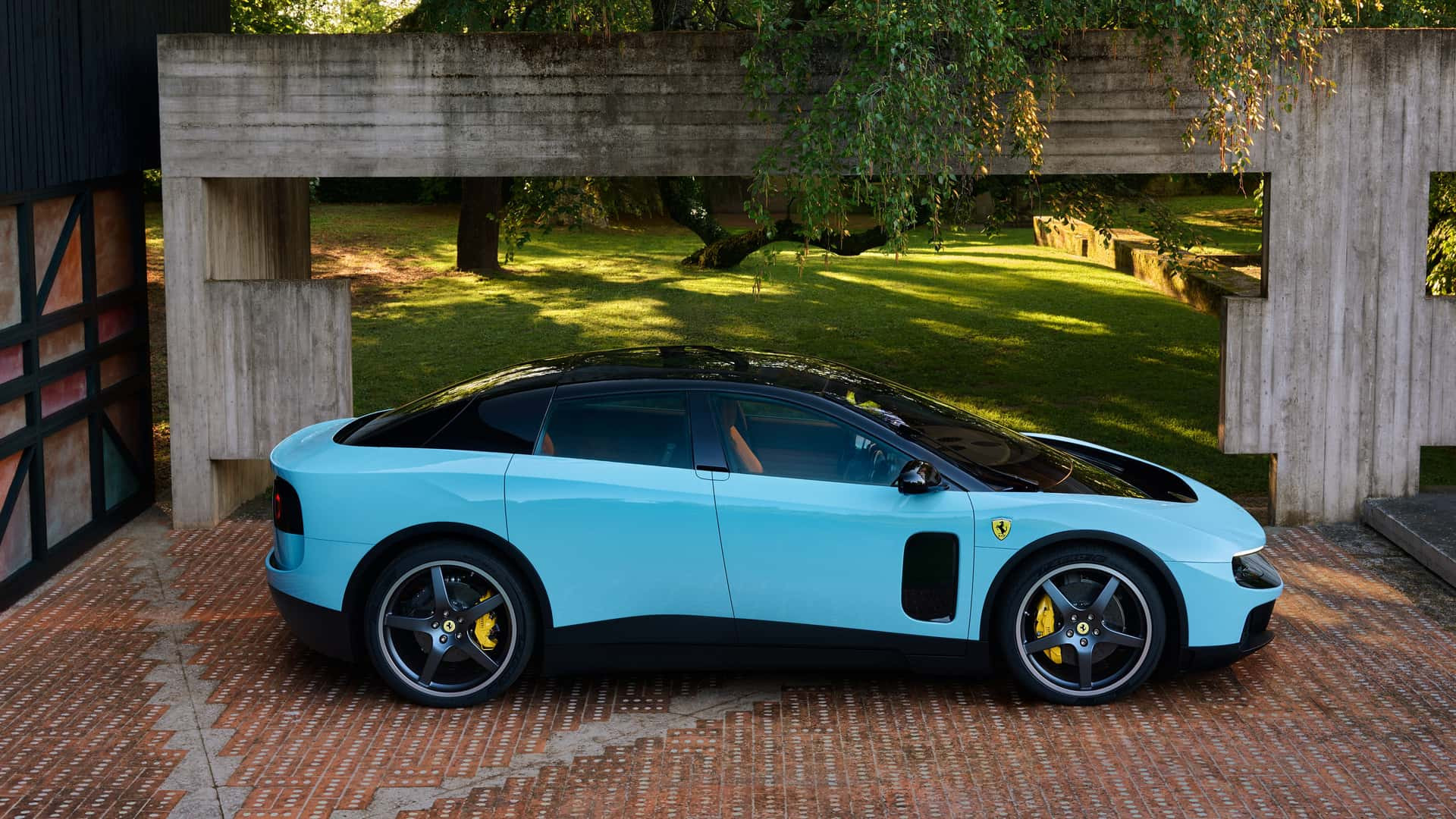 Ferrari Luce 2026 року