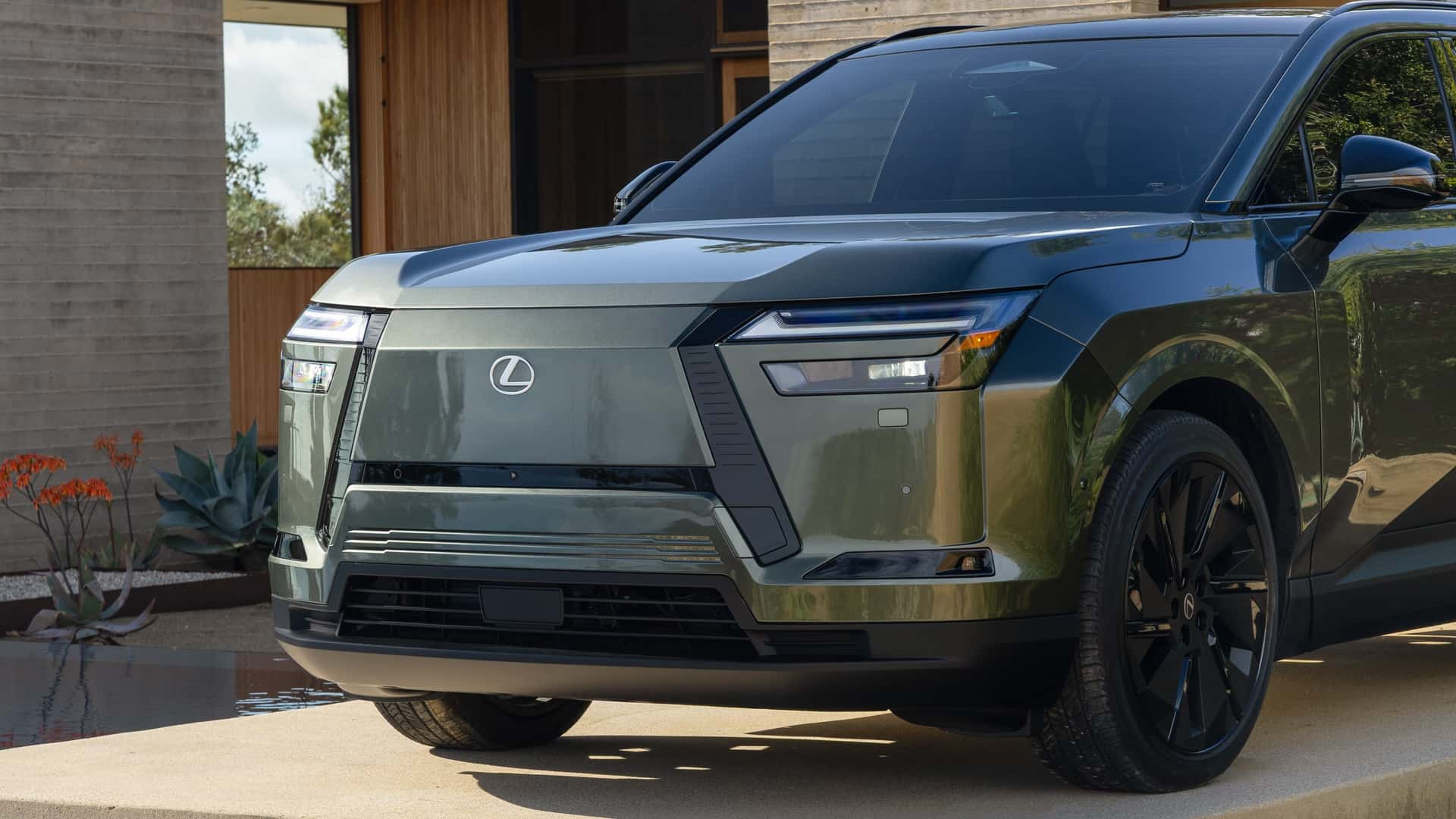 Lexus TZ 2027 року