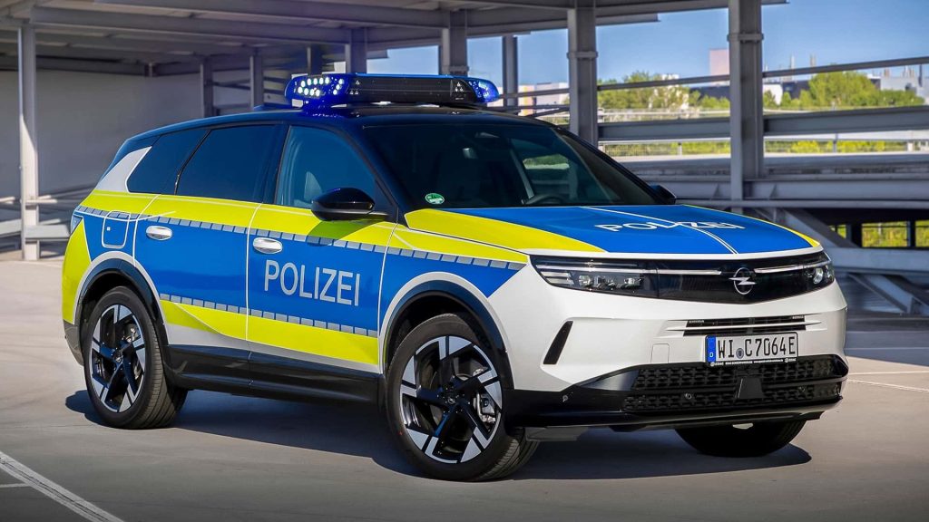 Поліцейський Opel Grandland 2026 року