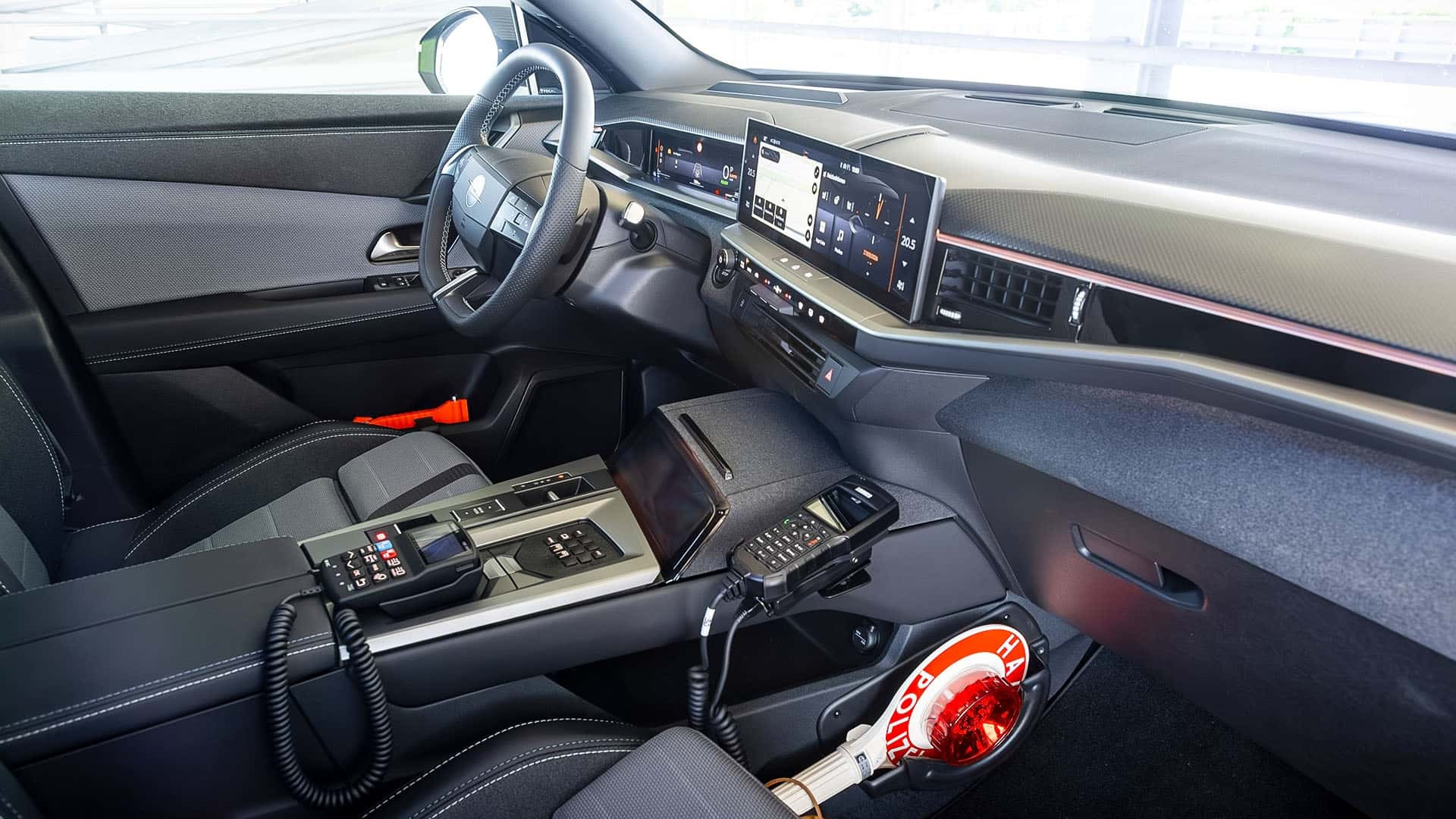 Поліцейський Opel Grandland 2026 року