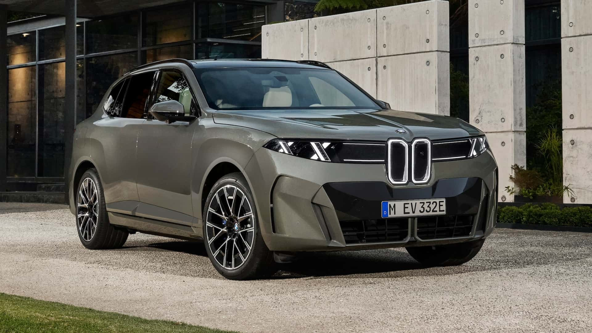 BMW iX5 60 2027 року