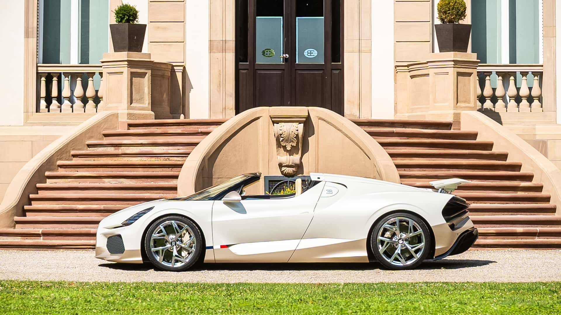 Bugatti Mistral W16 2026 року