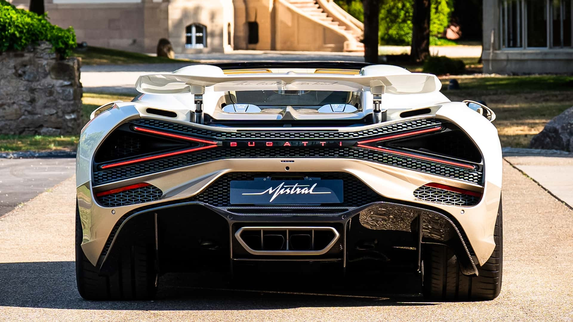 Bugatti Mistral W16 2026 року