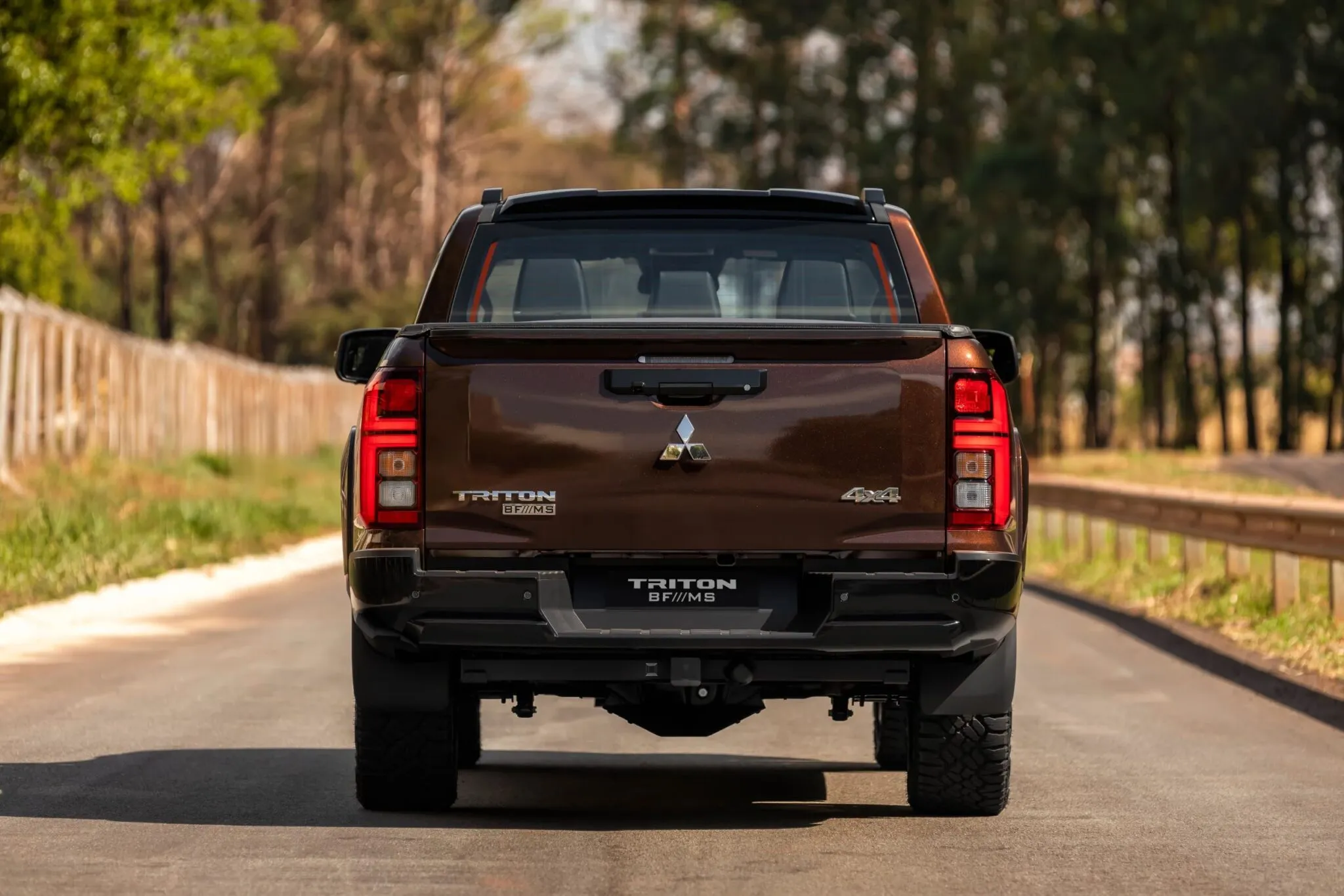 Mitsubishi Triton BF///MS