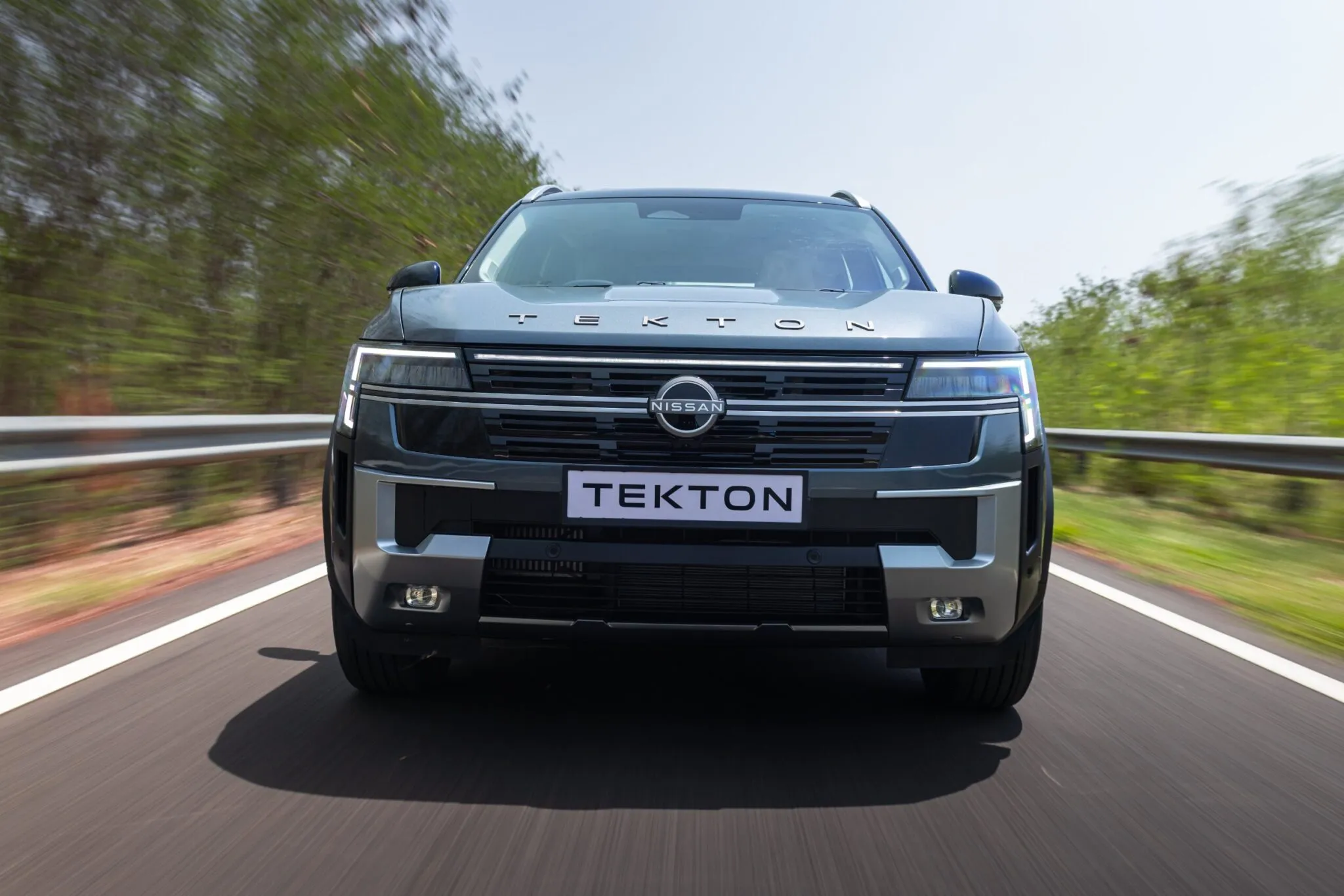 Nissan Tekton