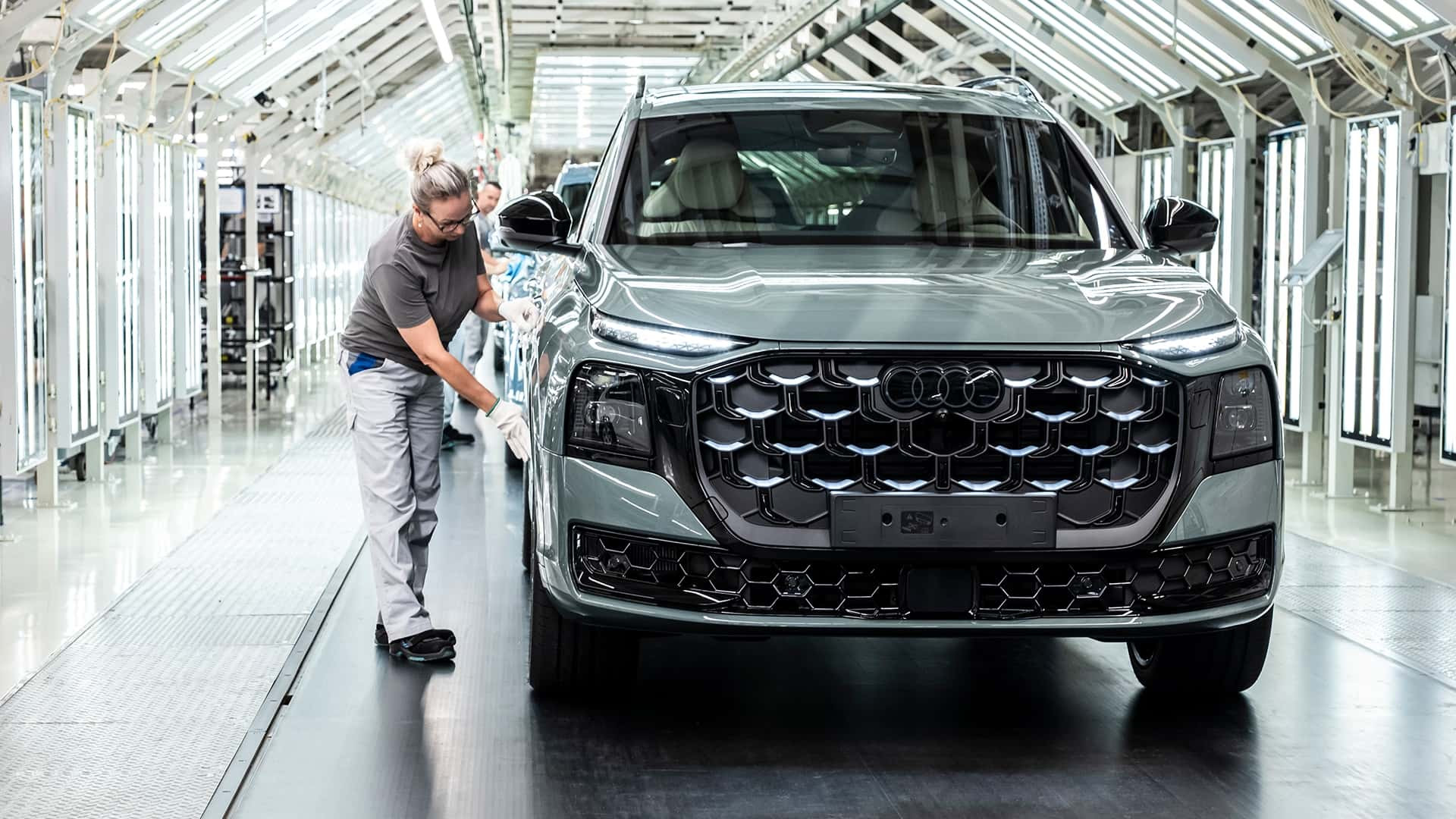 Audi Q9 2027 року