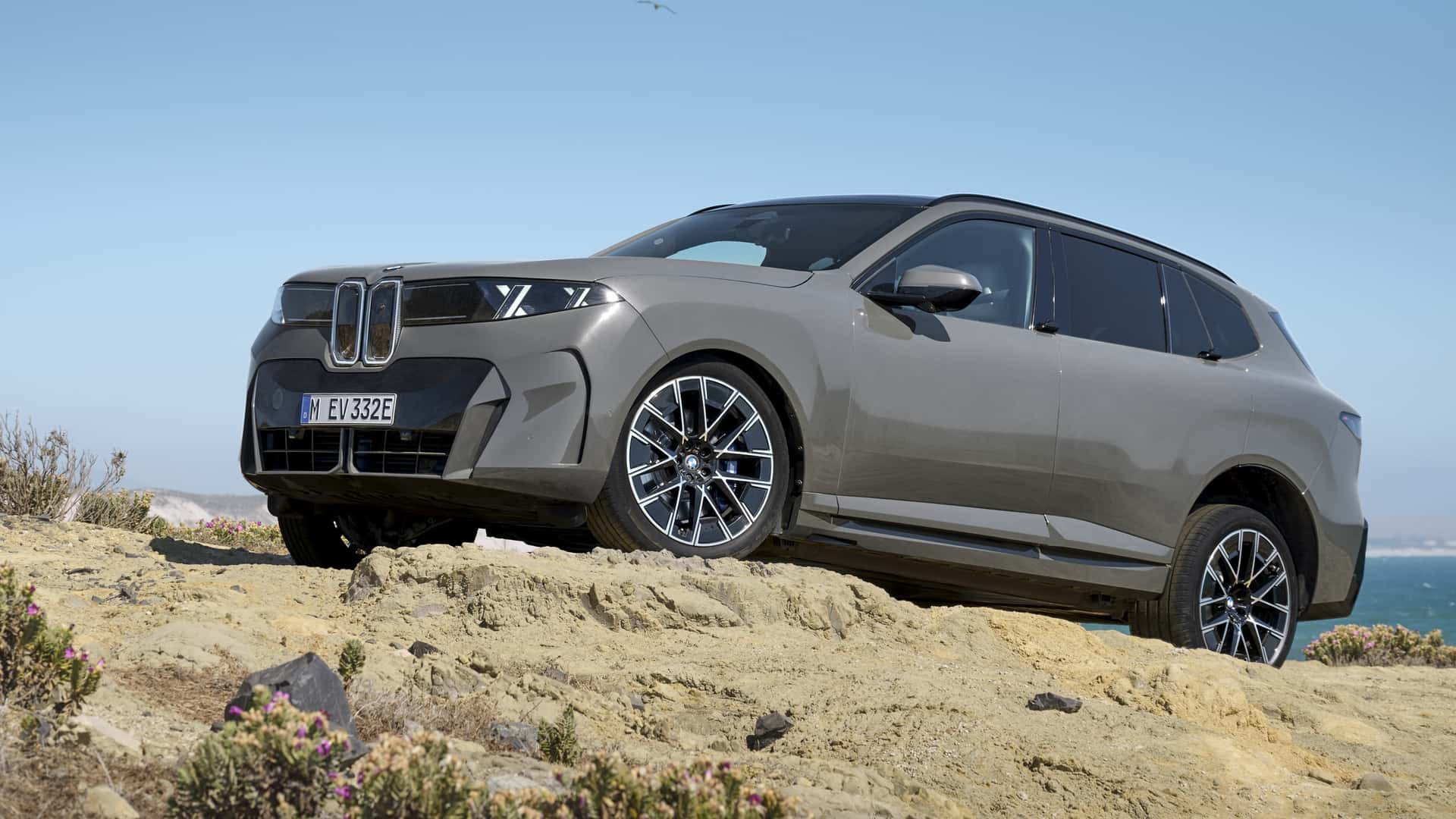 BMW iX5 60 xDrive 2026 року