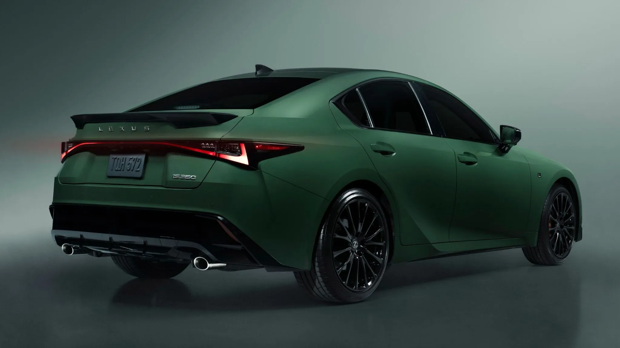 Lexus IS 2027 року