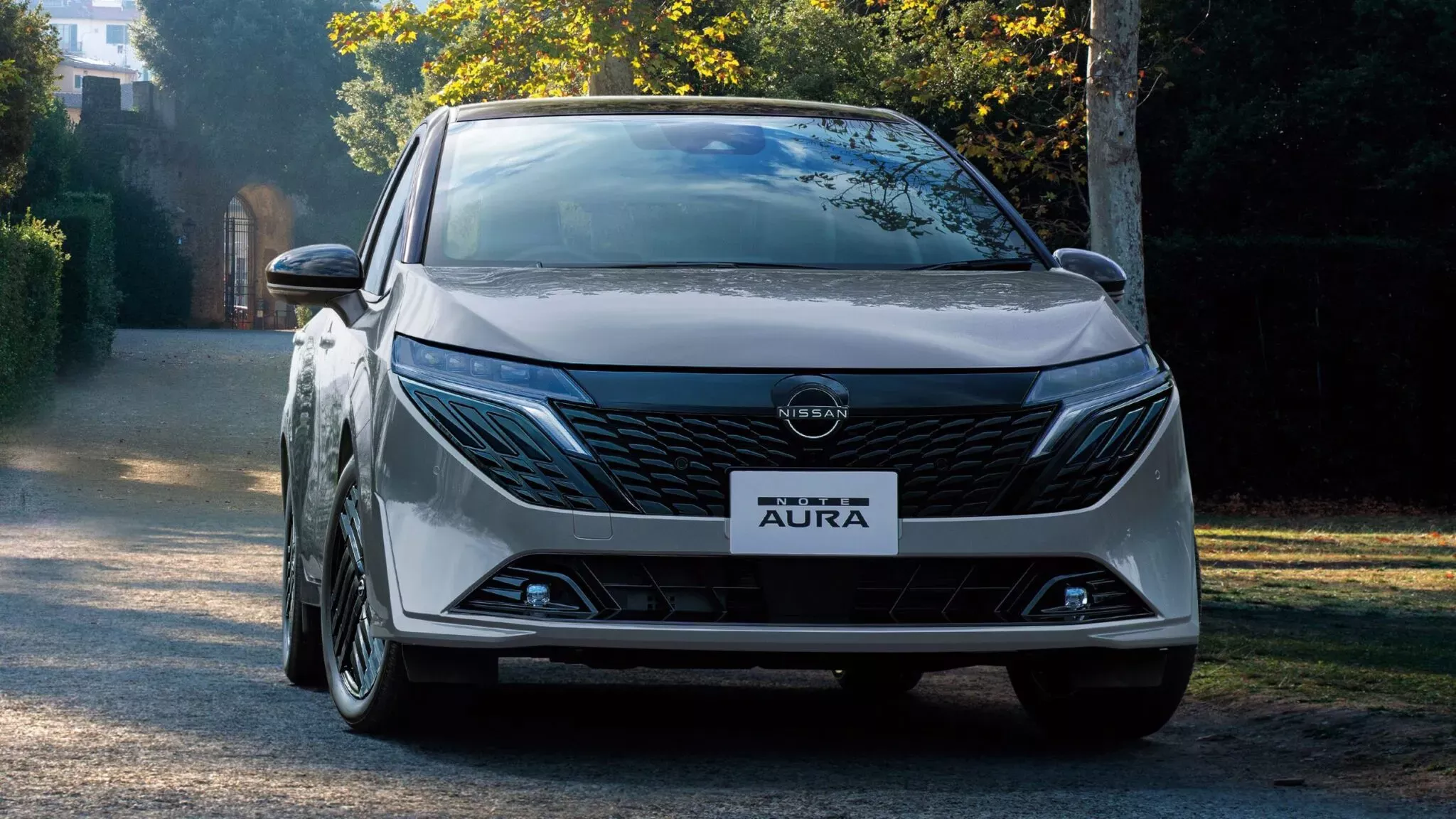 Nissan Note Aura Black Edition