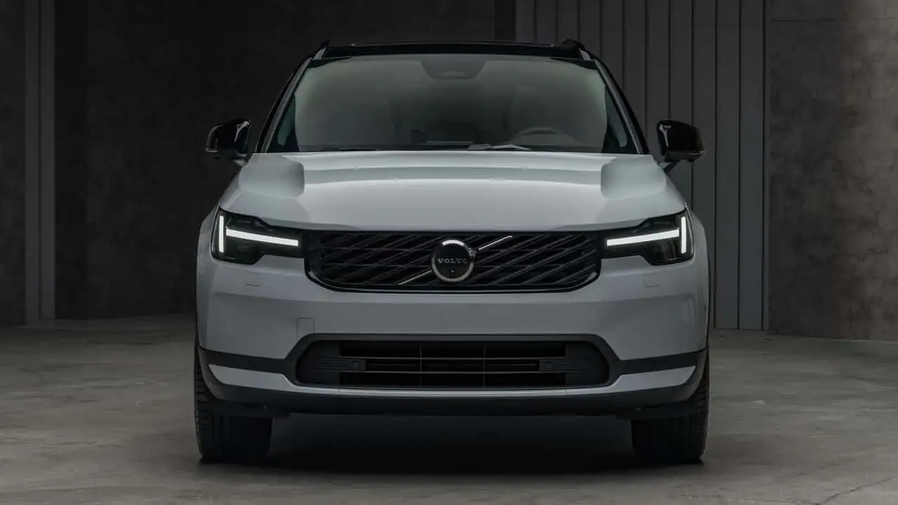 Volvo XC40 2026 року