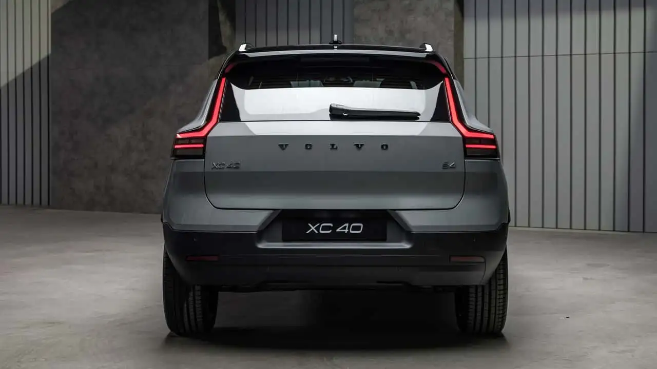 Volvo XC40 2026 року