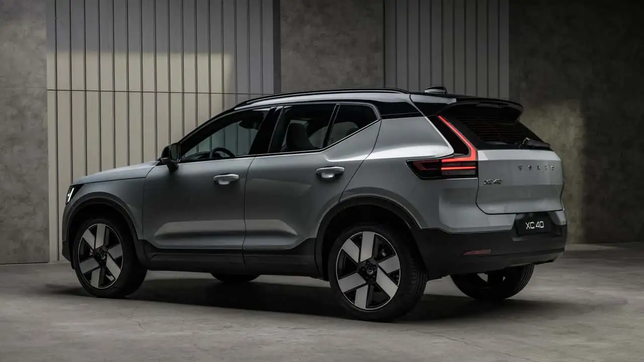 Volvo XC40 2026 року