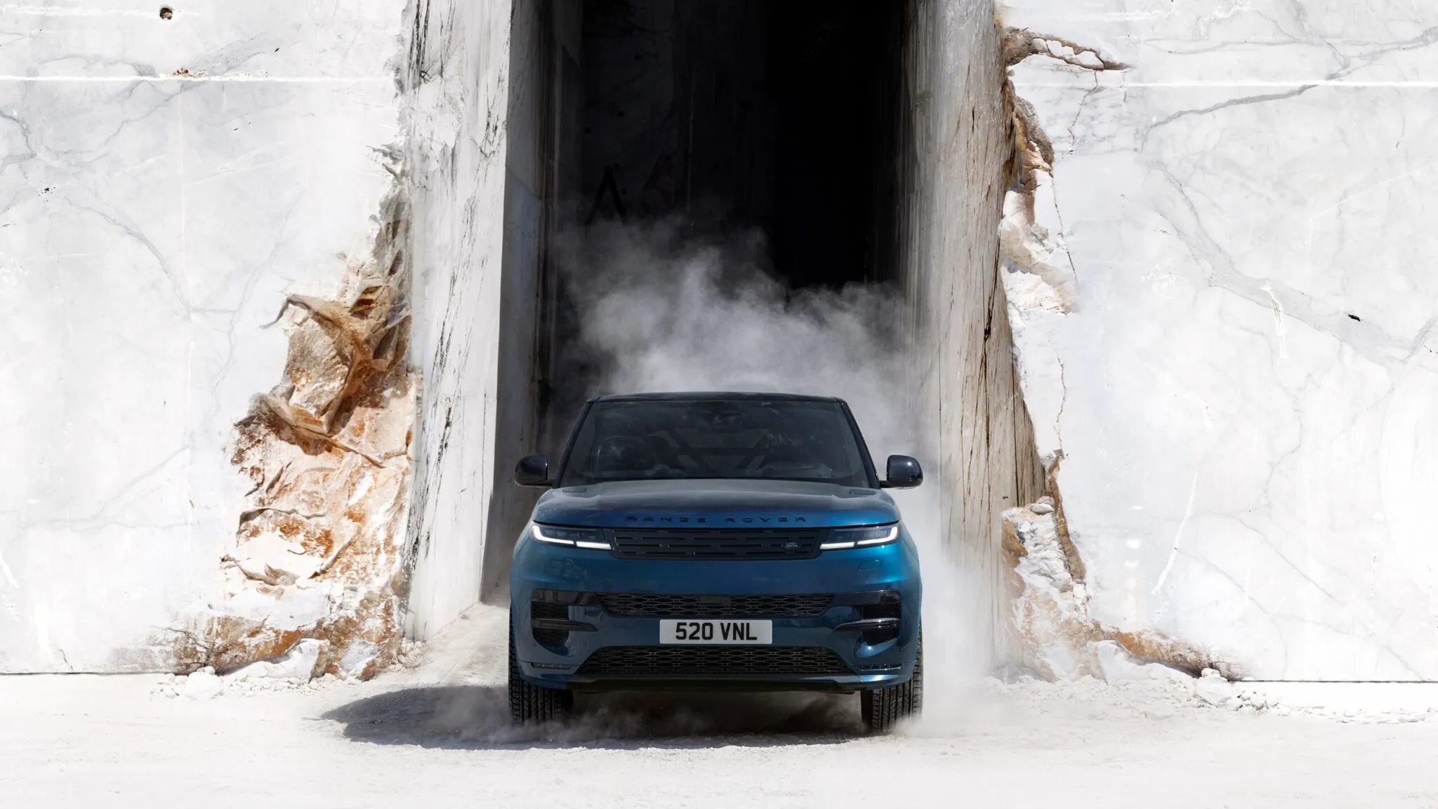 Range Rover Sport Electric 2027 року