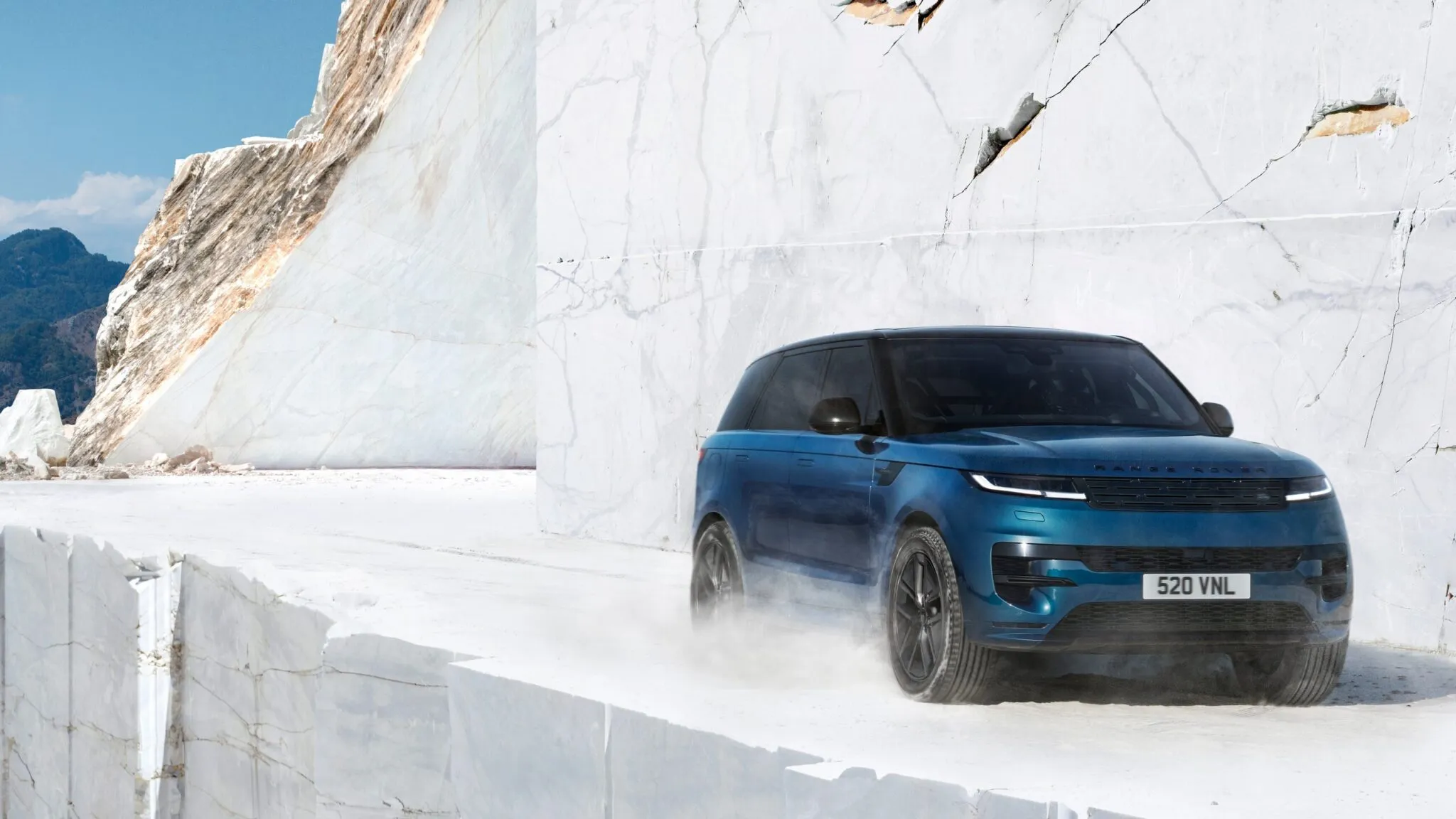 Range Rover Sport Electric 2027 року
