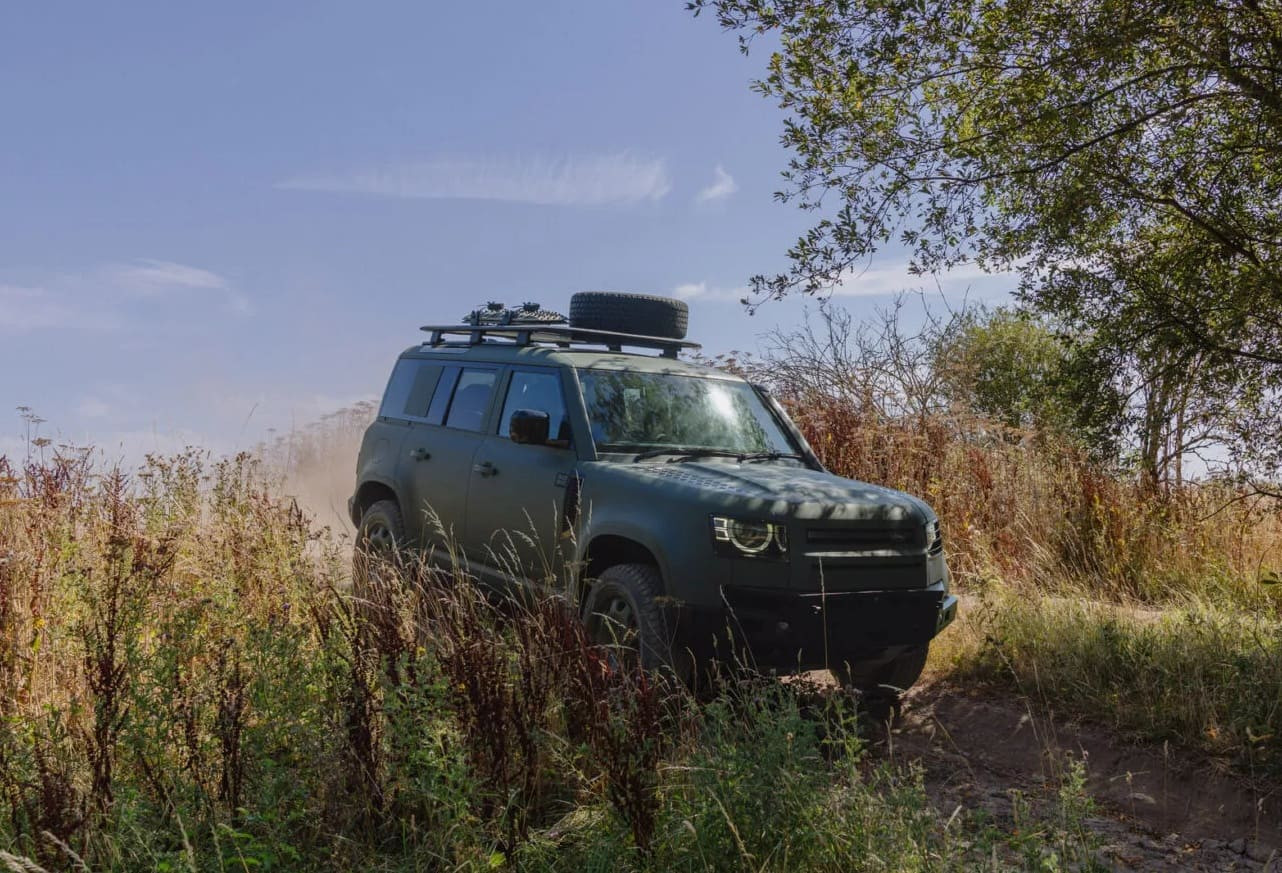 Land Rover Defender Wolf Series