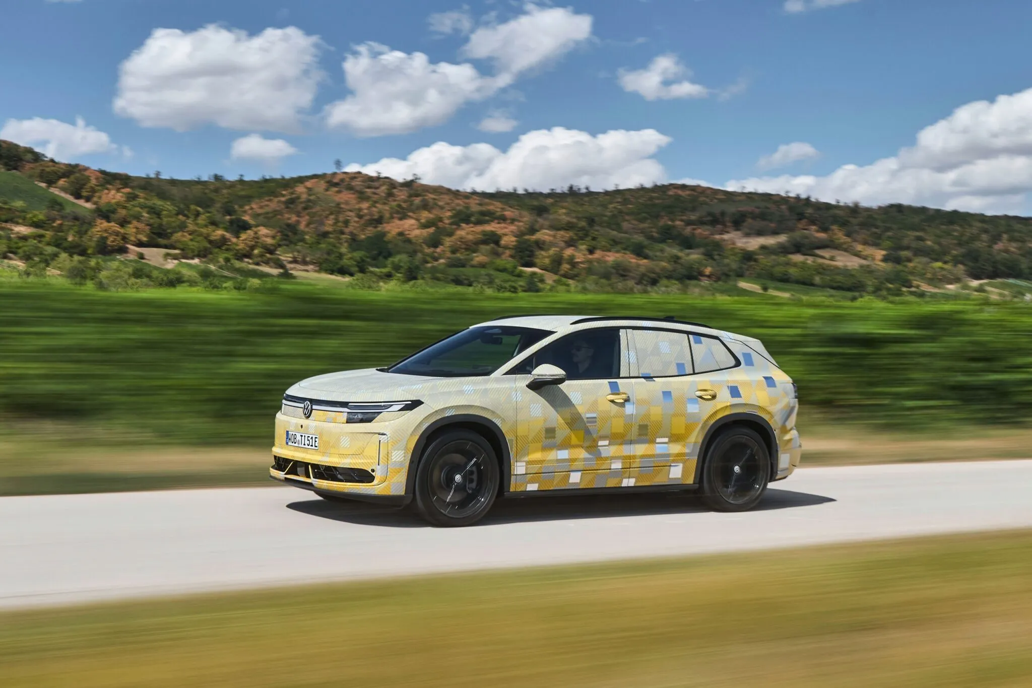 2027 Volkswagen ID. Tiguan